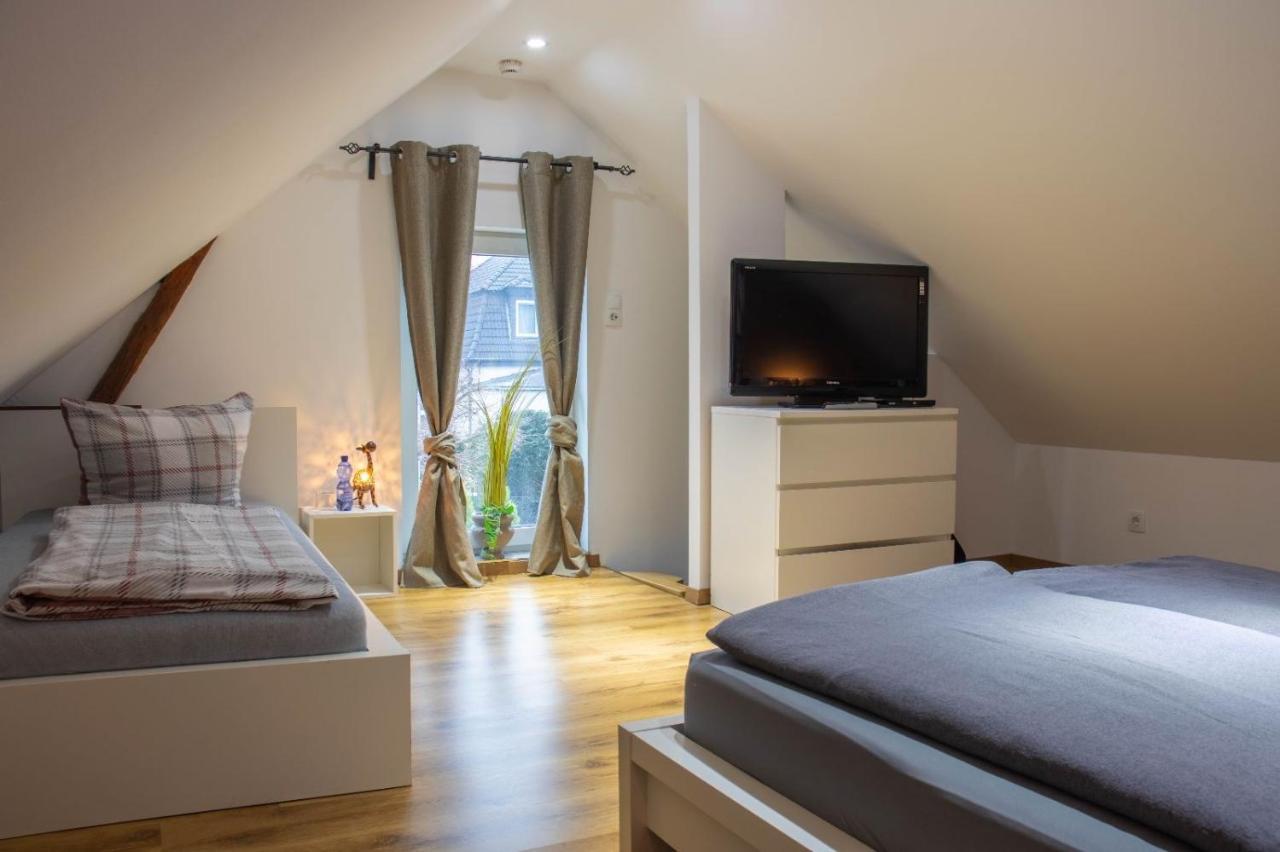 Kleine Gemuetliche Einliegerwohnung Mit Garten Und Pool Nordstemmen Esterno foto